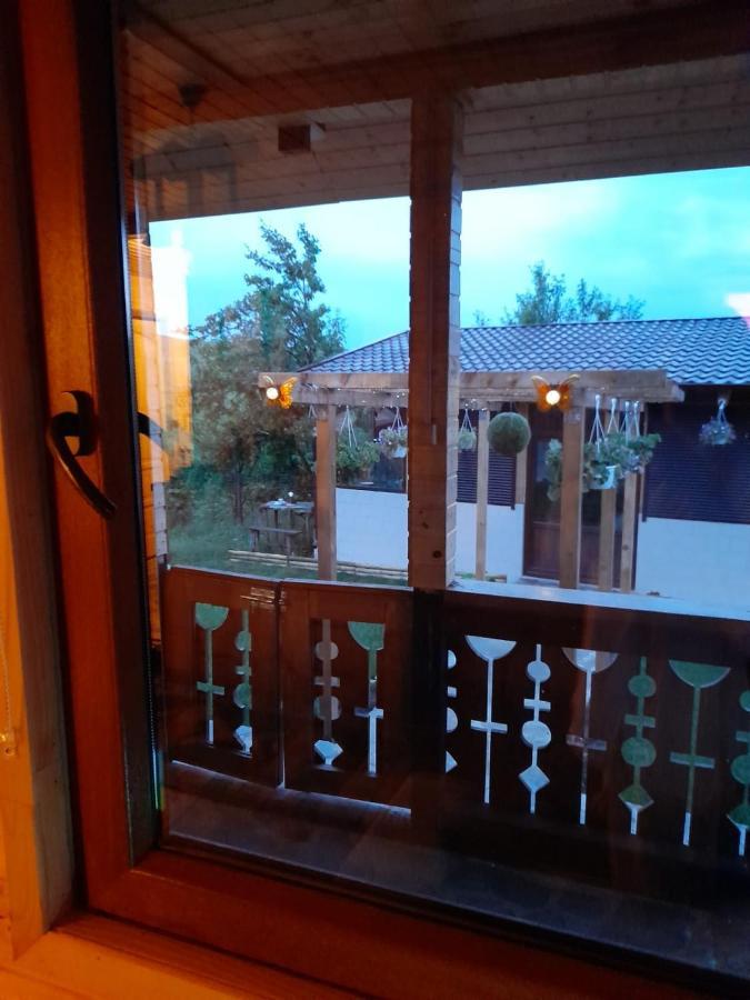 Casa Eden Fit Villa Faget  ภายนอก รูปภาพ